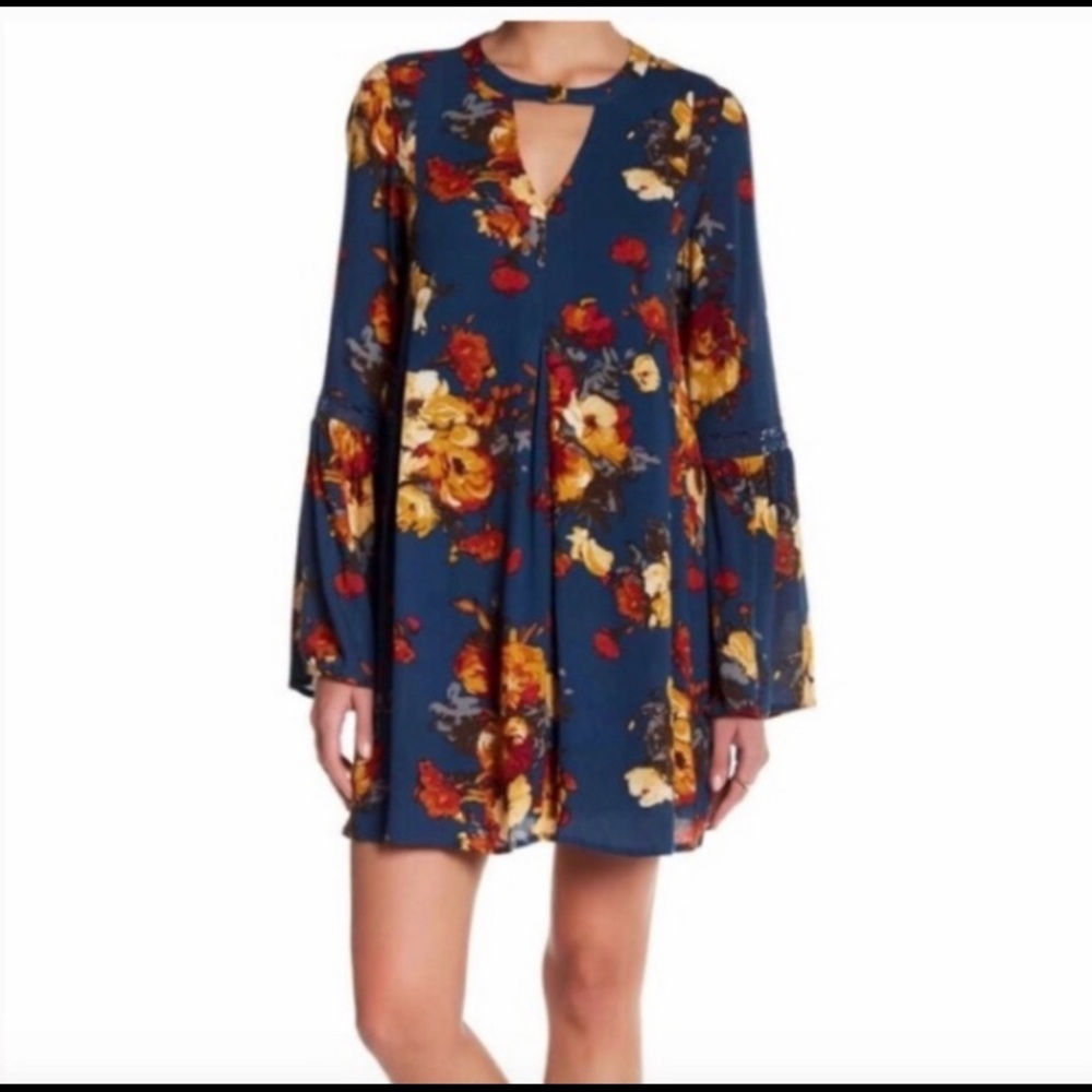 Blu Pepper Navy Floral Bohemian Keyhole Dress Med